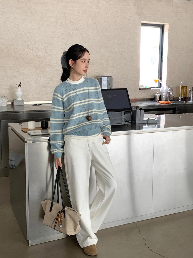 No Return: Women's Korean Style Striped Loose Sweater - Comfortable Casual Top