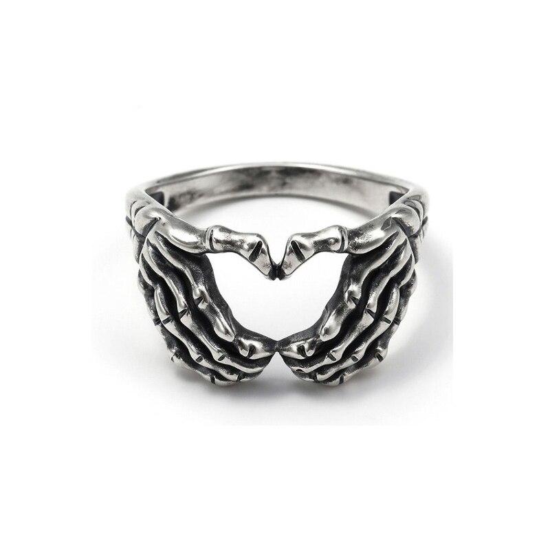 Retro Gothic Made Old Skeleton Hand Ring Punk Grunge Entertainment Metal Biker Rings for Men Hip Hop Jewelry Personality Gift
