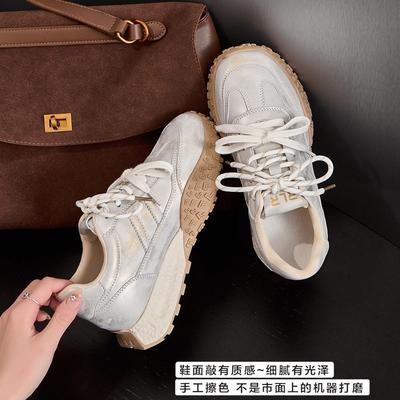 Внутренние увеличивающие рост маленькие белые туфли для женщин и маленьких мужчин 2025 весна новые ретро полированные на толстой подошве универсальные тренировочные повседневные туфли Agam