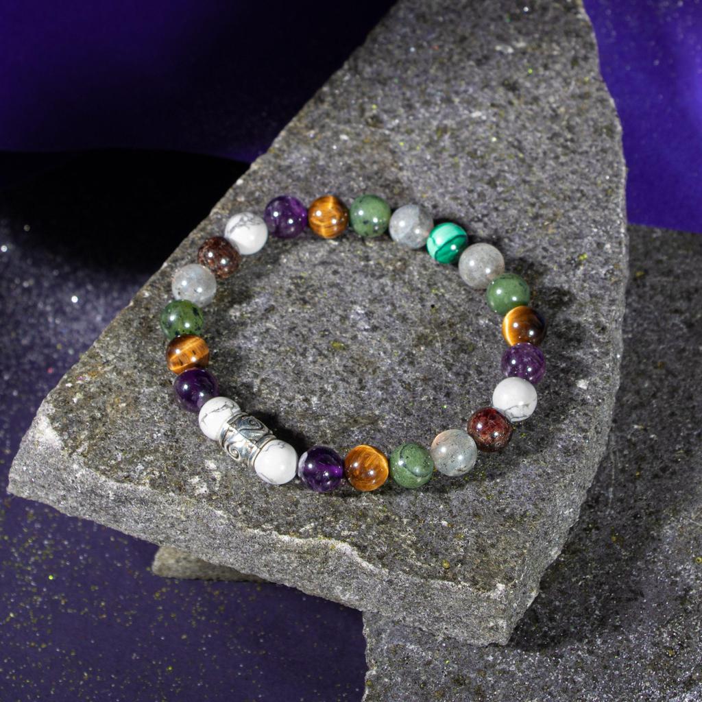 Браслет Скорпион Аметист, бордово-красный гранат, гранат, говлит, тигровый глаз, лабрадорит, нефрит