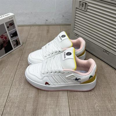 Оригинальная цветовая гамма, мультяшные туфли-хлеб, женские, нишевые, повседневные и легкие, студенческие спортивные кеды на платформе, весенние новые модели