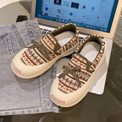 Весенние арт-туфли женские на толстой подошве увеличивают рост ниша вязаные этнические стиль удобные мягкие подошвы одна педаль мокасины