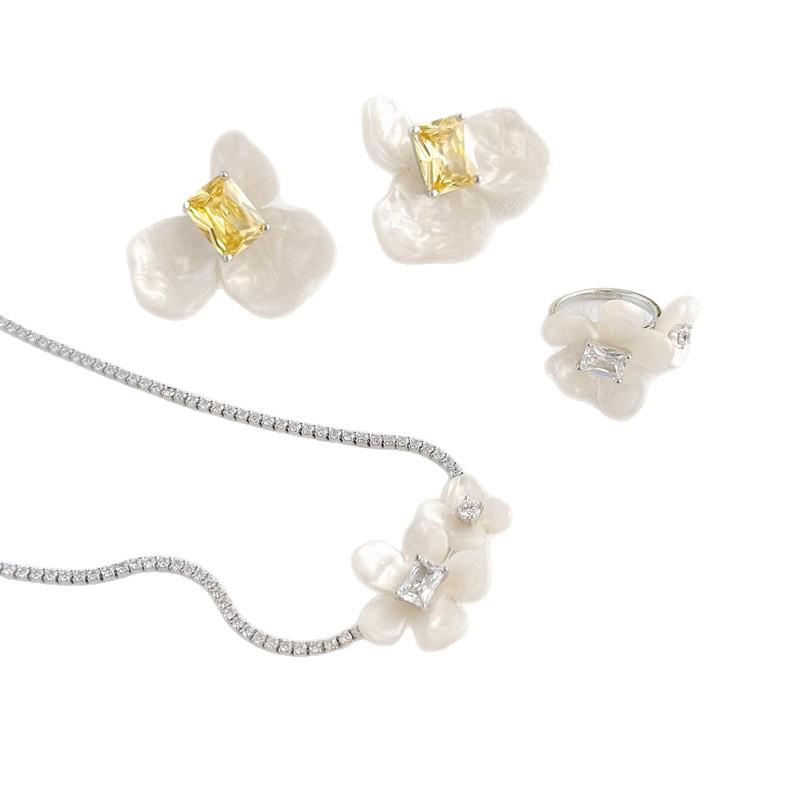 HEFANG Набор: Серебряное ожерелье с фрезией и серьги с цветочными драгоценными камнями - Женский японский/корейский стиль