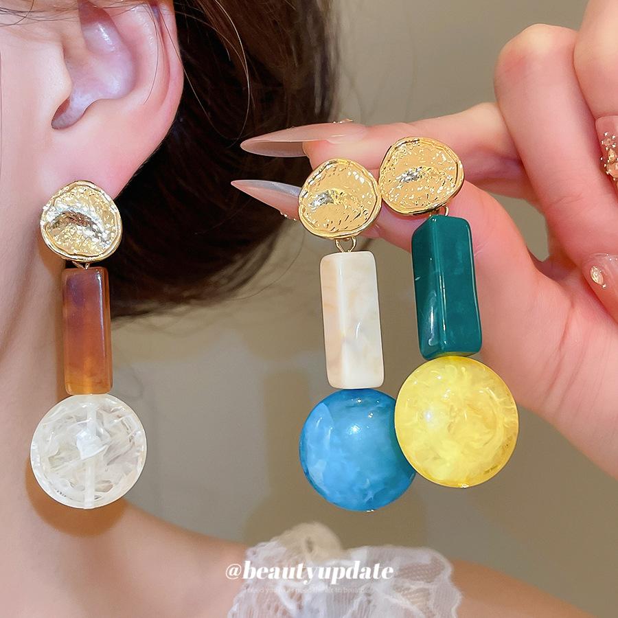 Silver Needle Resin Smudge Contrast Oval Stud Earrings