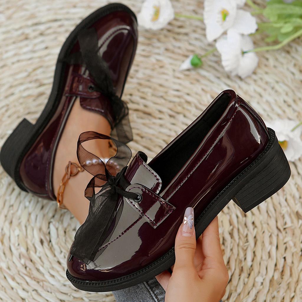 Модные женские туфли на среднем каблуке из лакированной кожи, модные туфли на шнуровке с бантом на мелкой подошве 2024 года, удобные туфли-лодочки на толстом каблуке без застежек