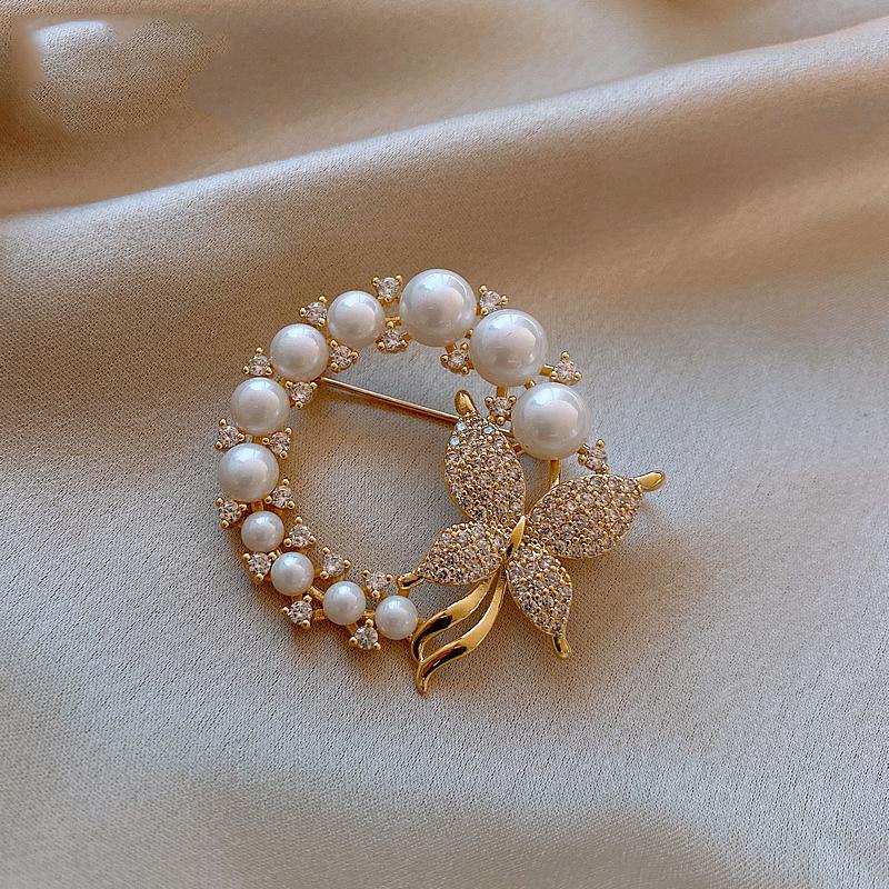 Butterfly Brooches for Women Girls Vintage Pins Versatile Shiny Corsage Clothing Accessories Gifts