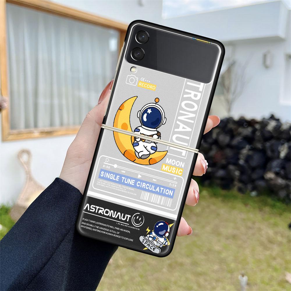 Роскошный чехол для Samsung Galaxy Z Flip 4 3 5G Черные жесткие ПК чехлы для телефона Модная задняя крышка ZFlip Funda Модный крутой астронавт Sac
