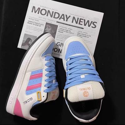 Женская обувь – Кроссовки