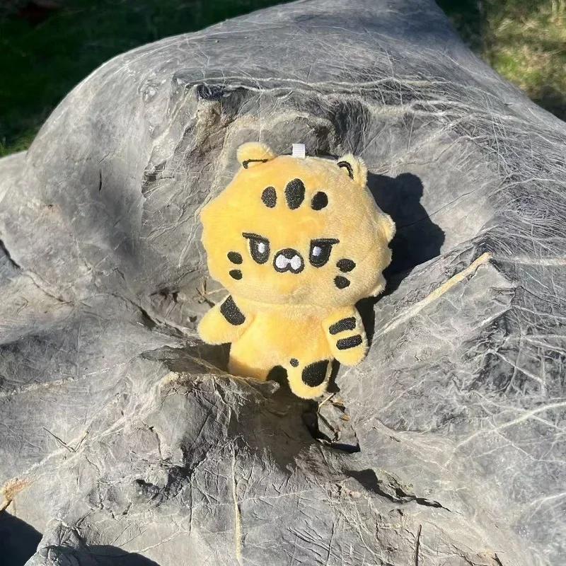 10 СМ Меньше ЧЭВОН ЮНДЖИН Мультяшные Милые Куклы Брелоки Высокое Качество Стиль Плюшевые Брелоки Коллекция Фанатов ЫНЧЭ