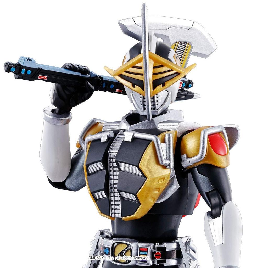 Стандартная платформа Figure-rise Ден-О и Топорная форма Камен Райдера