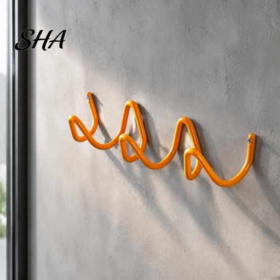 Unique Wall Art Hooks Decorative Wave Hook, Nordic Style Iron Three Heavy Duty Metal Mounted Storage Rack for Entryway And Living Room Modern