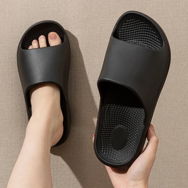Fashion Thick Platform Slippers Women Summer 2025 Solid Color Soft Sole Cloud Slides Woman Lightweight Non-Slip Beach Shoes Flip Flops