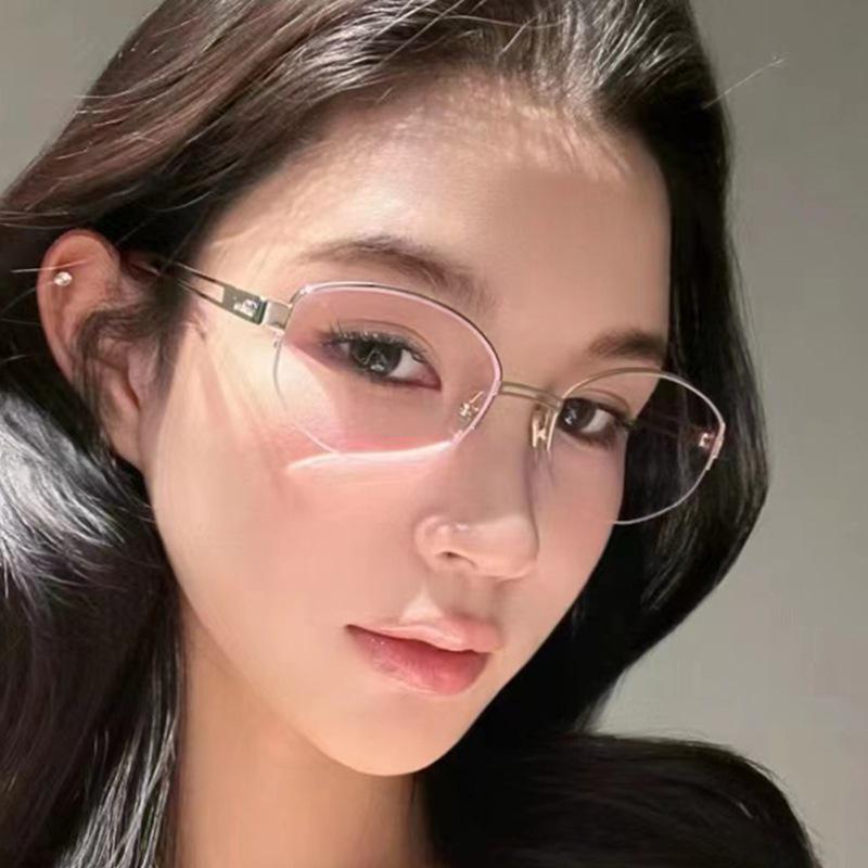 High-End Oval Gold Wire Eyeglass Frames for Women - Stylish Prescription-Ready