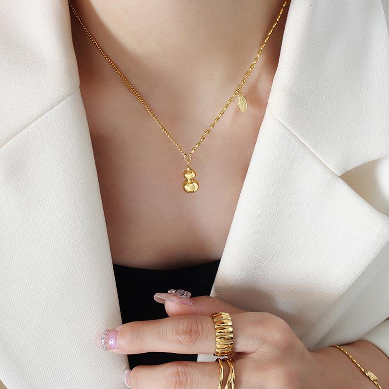 Niche Casual Style Small Gourd Подвеска Lucky Oval Piece Design Ожерелье Браслет Ножной Браслет Ювелирные Изделия Комплект