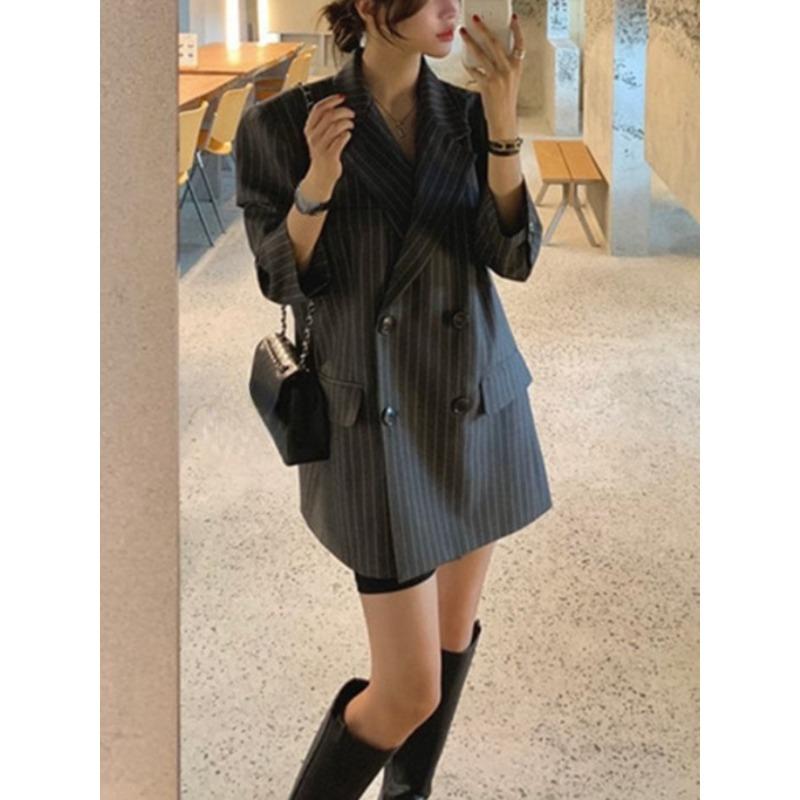 Retro Summer Spring Striped Long Sleeve Coat Women Elegant V-neck Fashion Button Coats Female Chic Streetwear Casual Office Lady Clothing