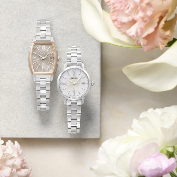 Seiko Women's SSQW072 (LUKIA Grow Solar Radio Controlled Metal Band Women's) Tonneau Watch Silver