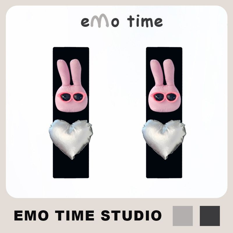 Emo Original Rock White Rabbit Car Seat Belt Cute Car Accessories Personalized Shoulder Pads Anti-Wear Universal