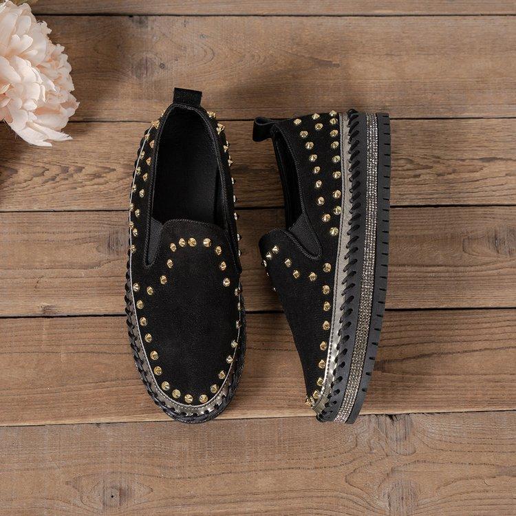 Большие размеры повседневные одинарные туфли женские весна 2024 новые на толстой подошве с заклепками модные женские туфли