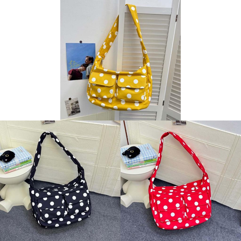 Large Capacity Nylon Tote For Women With Trendy And Casual Urban Look