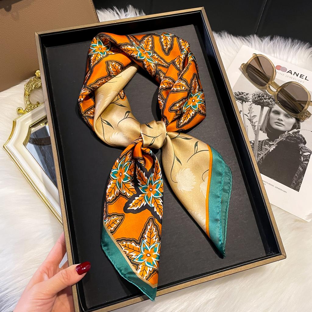 Новый шелковый атласный шарф для волос 70*70 см, женский носовой платок с принтом, женская бандана с квадратной головой, небольшой шейный глушитель, хиджаб для леди