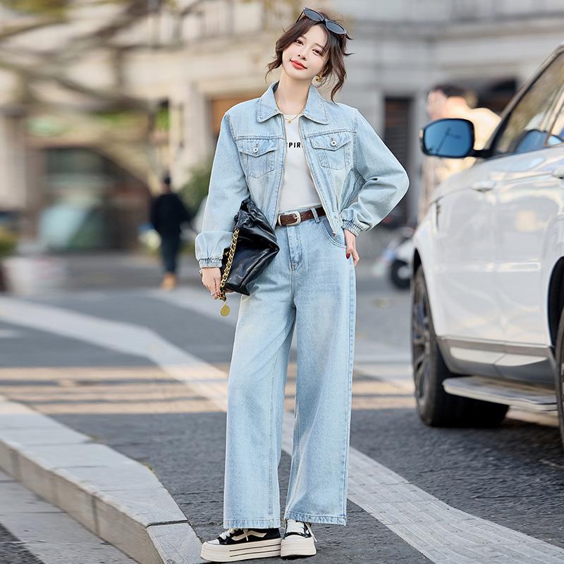 Женский ретро джинсовый комплект на весну/осень 2025 года: куртка и брюки прямого кроя