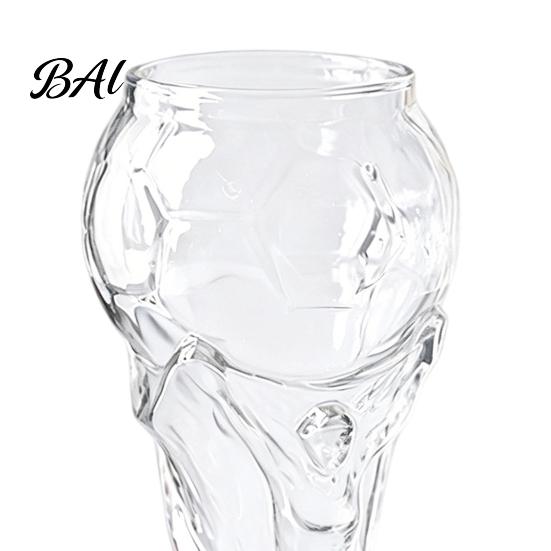 Football Celebration Mug 2Pcs Trophy Beer Mug, Clear Tall Glass, Football-Themed Stein, Sports Fan Glass Drinking for Game Day Parties BBQ Bar