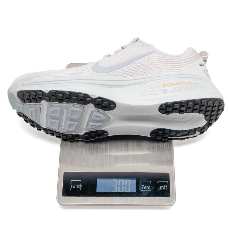 Nike Мужские нейтральные беговые кроссовки Vomero 18 HM6803-009