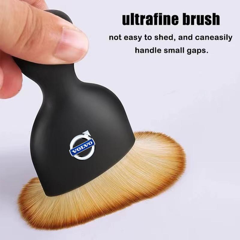cjtsp5 Keychain Car Air Vent Cleaning Soft Brush With Casing Clean Tool Dusting Crevice BrushFor Volvo Rdesign V60 V40 XC90 V50 V70 S90