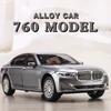 1:24 BMW 760LI 530LI I5M60 Миниатюрная литая игрушечная машинка Модель транспортного средства Домашний декор и украшения для рабочего стола компьютера Праздничный подарок