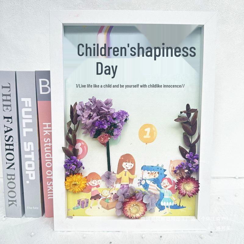 Handmade A4 Photo Frame with Dried Flowers - DIY Kit for Wall Decoration or Valentine's Day Gift