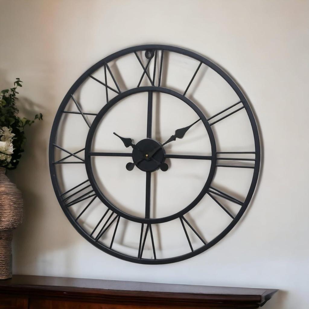 Металлические аналоговые настенные часы, 60 см, легко читаемые для гостиной/дома/кухни - черные (24-дюймовый)