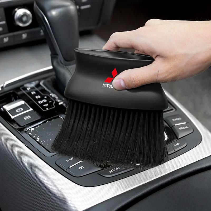 Car Air Conditioning Vent Dust Removal Brush Gap Cleaning Brush for Mitsubishi ASX EVO Lancer Mirage Outlander Eclipse Cordia