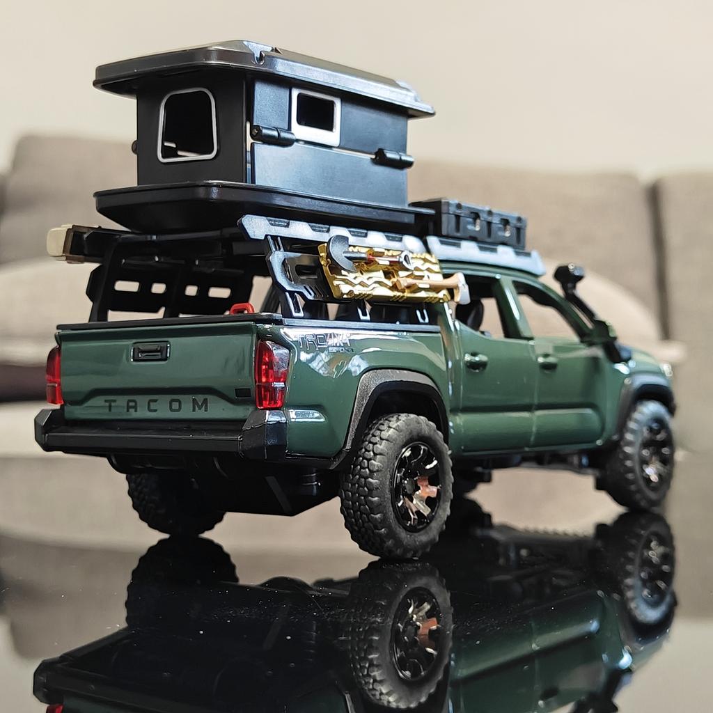1:32 Toyota Tacoma TRO Off Road Pickup Alloy Diecast Model Computer Desktop Decoration With Sound Light Beautiful Christmas Gift