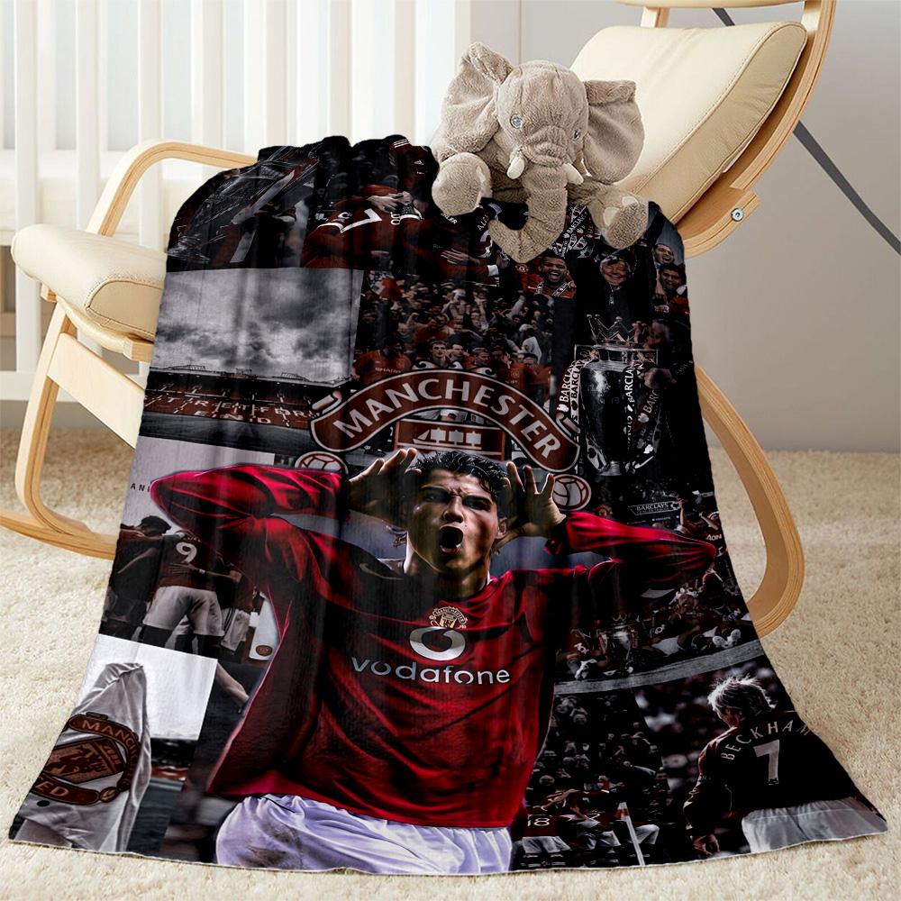 Ronaldo's Juventus Football Player Leap Blanket Comfortable Perfect for Bedding Seaside Picnics for All Seasons Stylish Decor