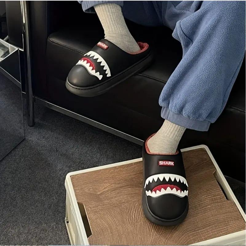Хлопковые тапочки мужские акула зимние смешные домашние тапочки с толстой подошвой теплые нескользящие студенческие общежитие хлопковые шлепанцы мужские