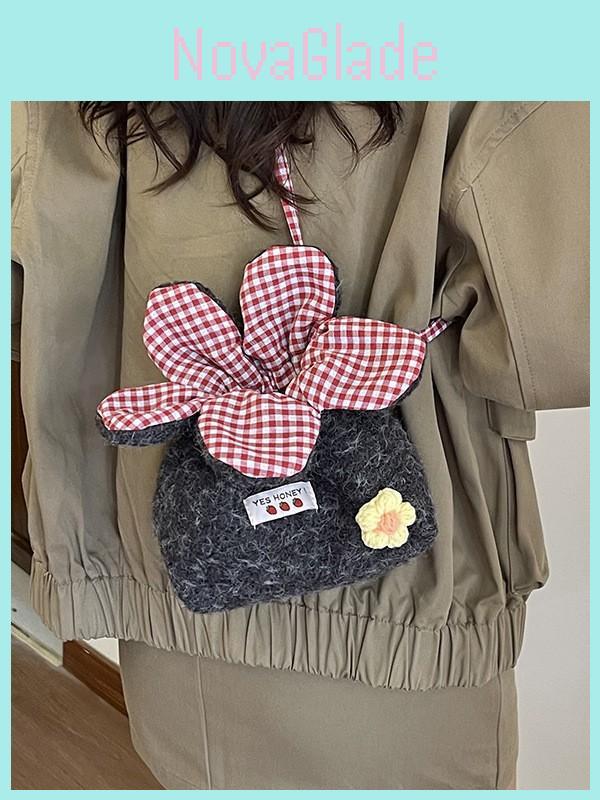 Cute Cozy Velvet Tote With Floral Design And Lightweight Construction For Outings