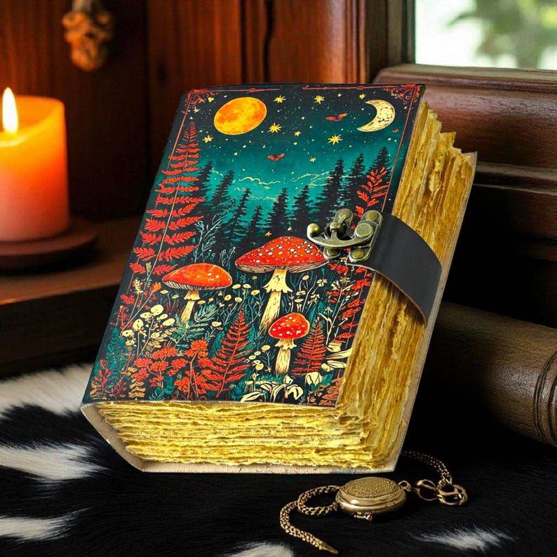 Гримуар из грибной кожи: Книга теней ручной работы с неровными краями