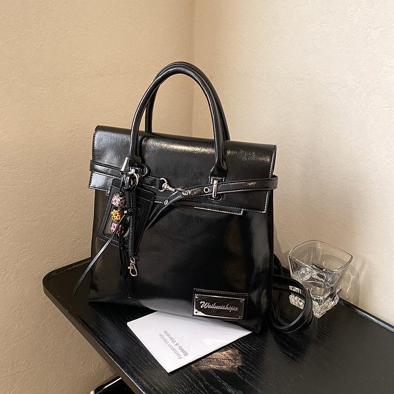 Рюкзак женский рюкзак 2025 новый модный дорожный нишевый рюкзак из высококачественной кожи для отдыха, путешествий, школьный