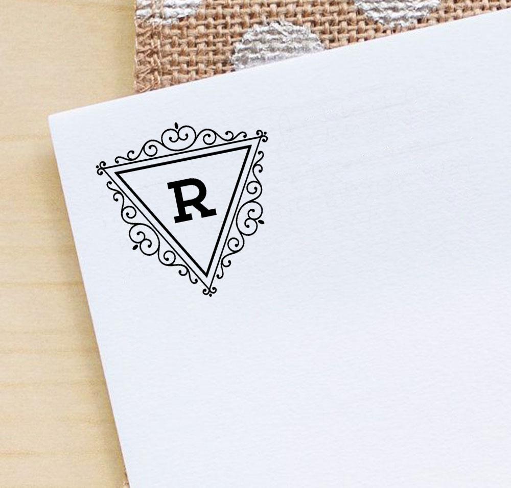 Printtoo Triangle Swirl Border R Alphabet Monogram Initial R-40 Self Inking Rubber Stamp Office