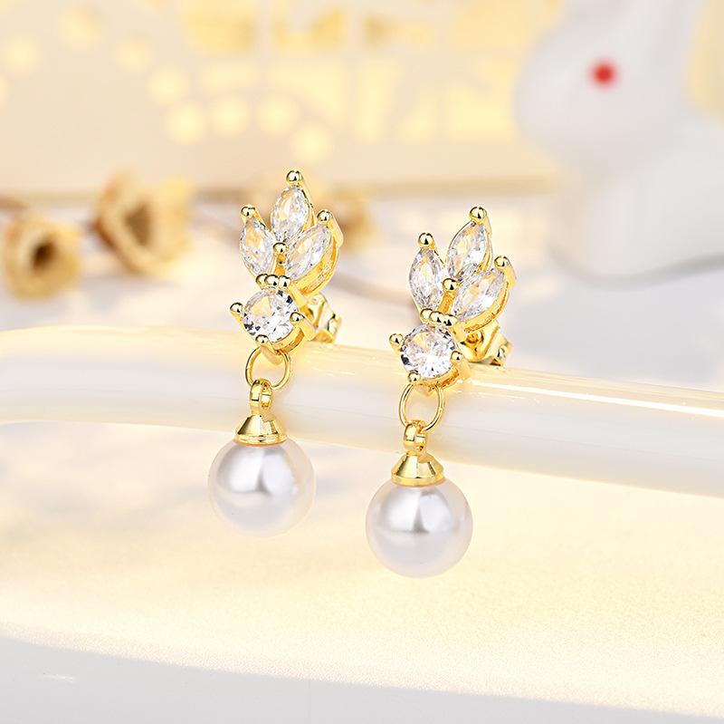 High-quality Light Luxury Feeling, Micro-inlaid Zircon Earrings, Temperament Pearl Earrings