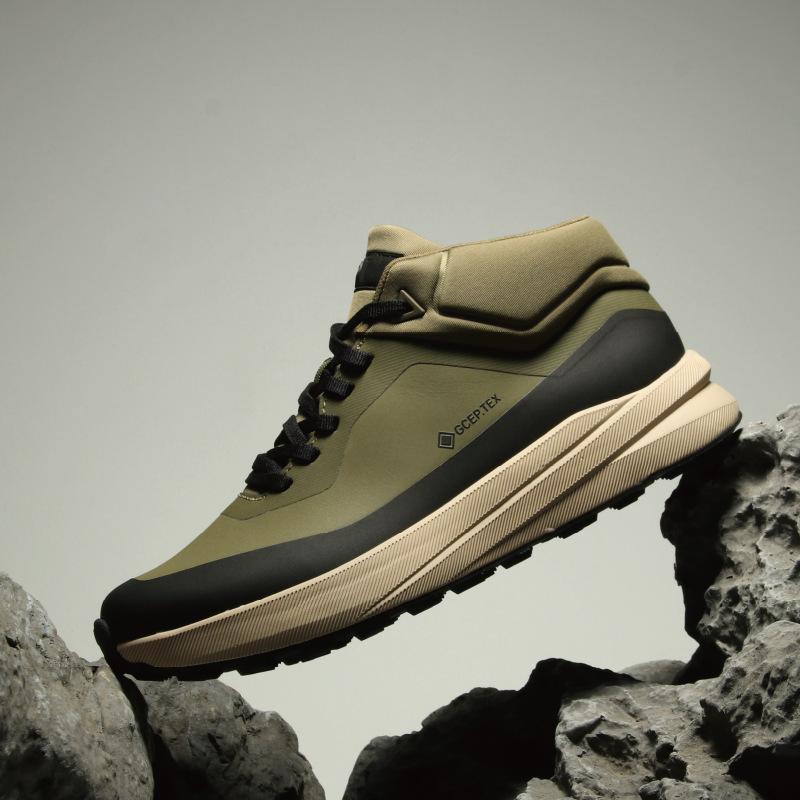 Outdoor hiking off-road hiking shoes Urban daily commuting sports shoes Premium trendy casual shoes