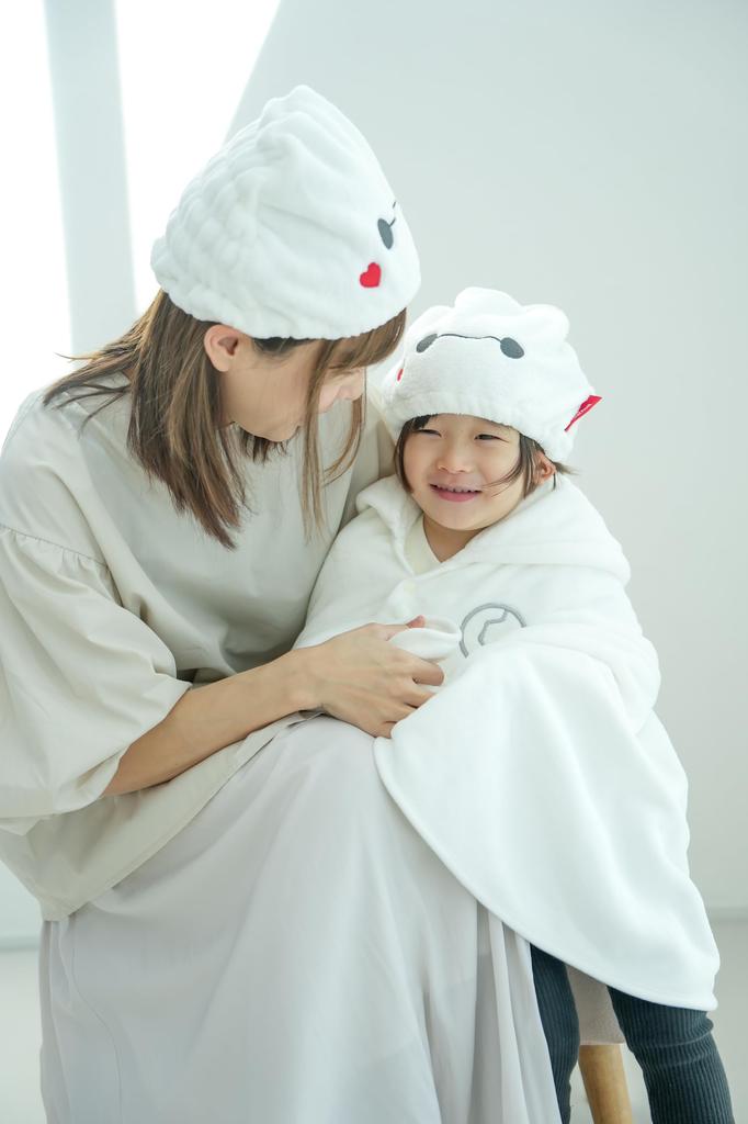 Skater Hooded Bath 108cm X Disney Baymax BPO1 Poncho, 92cm, Moisture-Wicking, Quick-Drying,