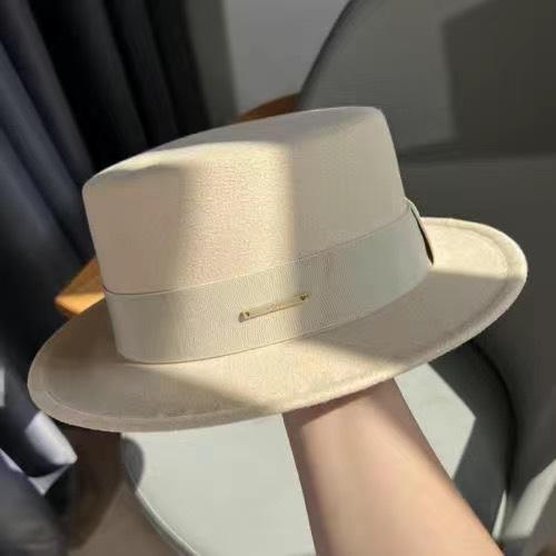 Элегантная шерстяная фетровая шляпа во французском стиле для женщин — винтажный стиль, плоский верх, идеально подходит для весны и осени