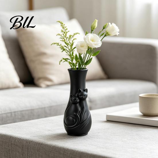 Cute Animal Relief Art Couple Cats Vase, Plastic Snuggling Cat Flower Vase for Home, Durable ABS Desk, Shelf Decor, Tabletop Floral Arrangement, Gift