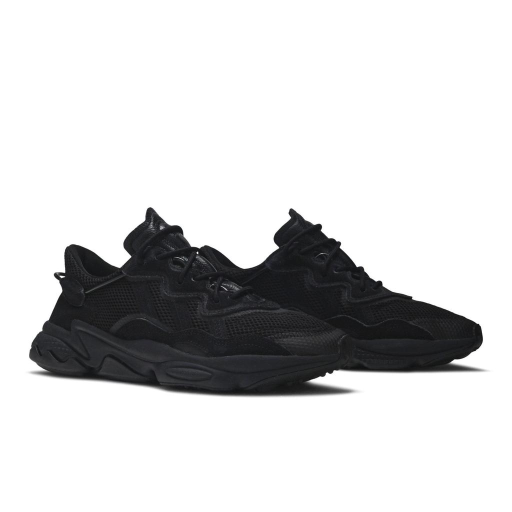 adidas Men's Ozweego 'Black Carbon' (Unisex) Core Black / Core Black / Carbon Chunky Sneakers EE6999