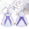 Очаровательный косплей Эмилии из Re Zero: Жизнь с нуля в другом мире для фанатов