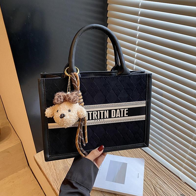 Сумка премиум-класса в стиле ретро большой вместимости женская 2025 новая универсальная сумка-мессенджер для通勤 модная сумка-тоут