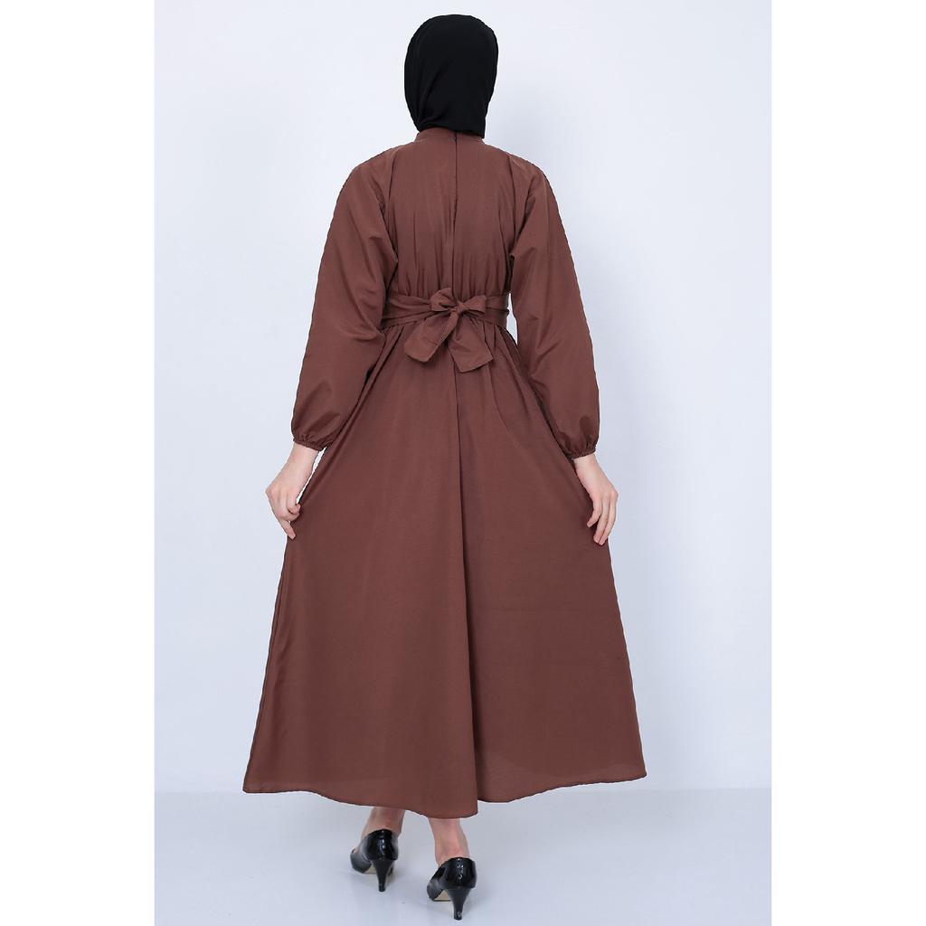 Сезонное черное платье в хиджабе с эластичной талией и поясом