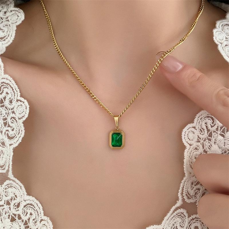 Сине-зеленый Шампанское Драгоценный Камень 18K Позолоченная Титановая Сталь Ретро Ожерелье - Модный Европейский Американский Стиль для Женщин и Пар.