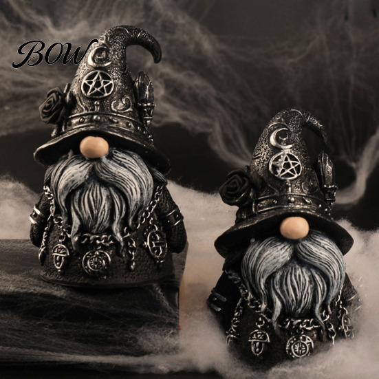 Mysterious Faceless Gnome Ornament Halloween Gothic Resin Figurine, Dark Wizard Doll for Artistic Dwarf Desk Shelf, Spooky Home Decor Ornament, Trick